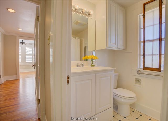 1712 Glade Street, College Station, TX 77840