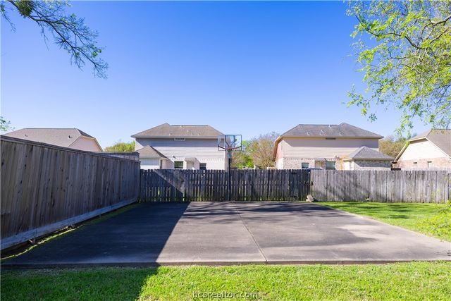 1712 Glade Street, College Station, TX 77840