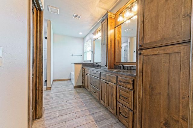 974 County Street 2984, Blanchard, OK 73010