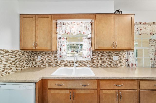 5200 NE 25TH AVENUE, Ocala, FL 34479