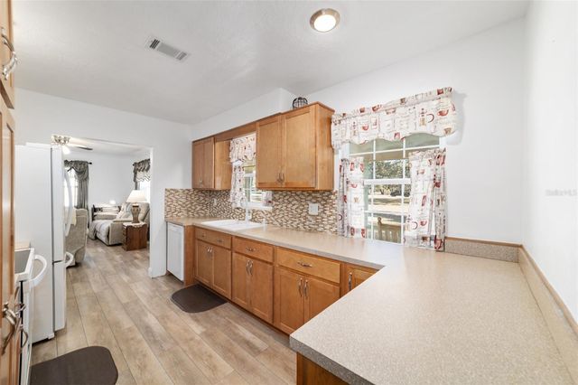 5200 NE 25TH AVENUE, Ocala, FL 34479