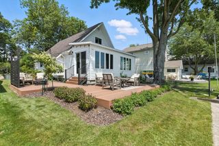 15 Ems B40d Lane, Leesburg, IN 46538