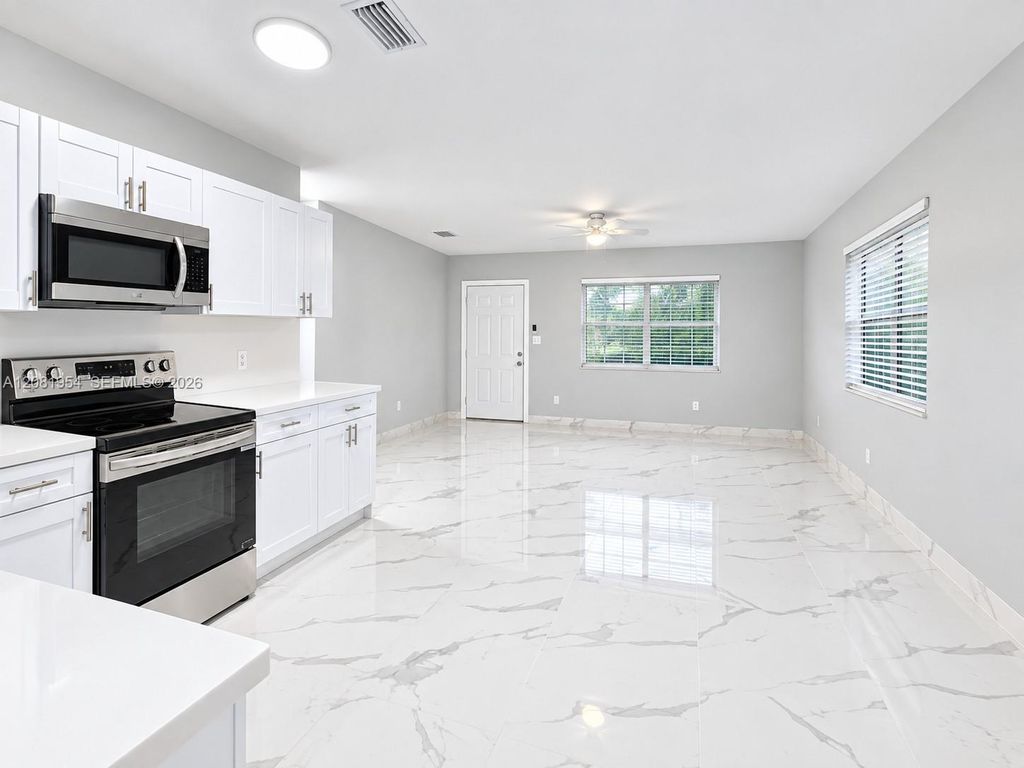 1529 SW 22nd Street 1, Fort Lauderdale, FL 33315