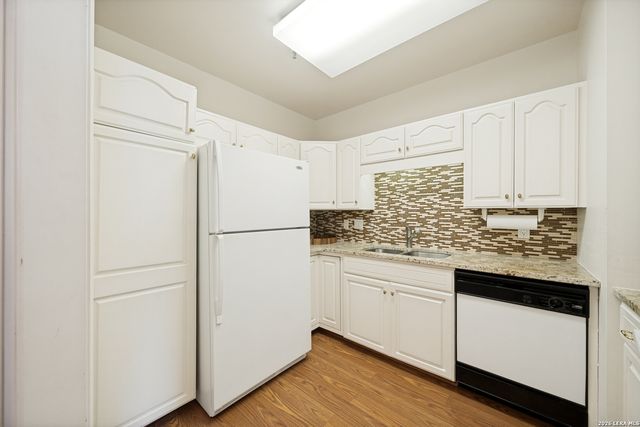1 Towers Park Ln Apt 413, San Antonio, TX 78209