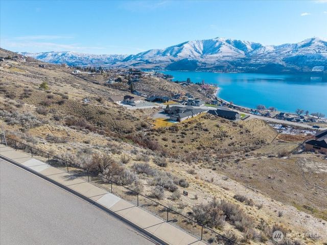 270 Crystal View Drive, Chelan, WA 98816