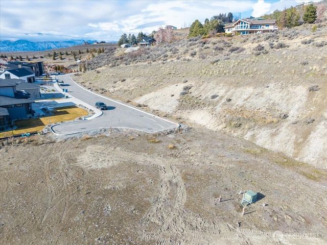 270 Crystal View Drive, Chelan, WA 98816