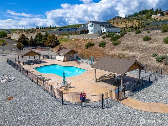 270 Crystal View Drive, Chelan, WA 98816