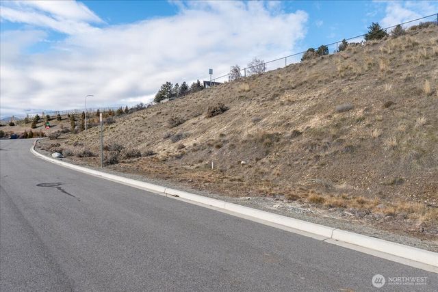 270 Crystal View Drive, Chelan, WA 98816