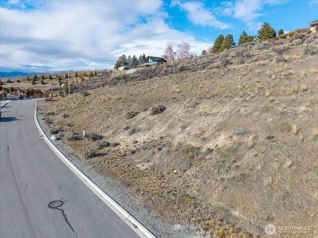 270 Crystal View Drive, Chelan, WA 98816