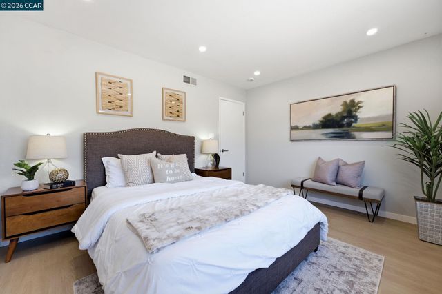 3307 Ahern Ct, Richmond, CA 94803