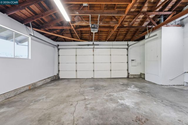 3307 Ahern Ct, Richmond, CA 94803