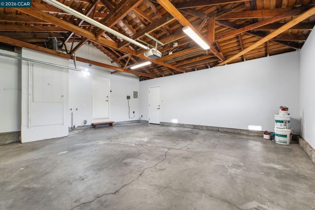 3307 Ahern Ct, Richmond, CA 94803
