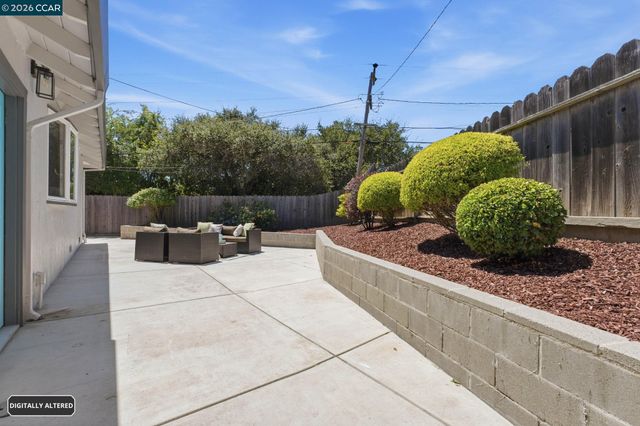 3307 Ahern Ct, Richmond, CA 94803