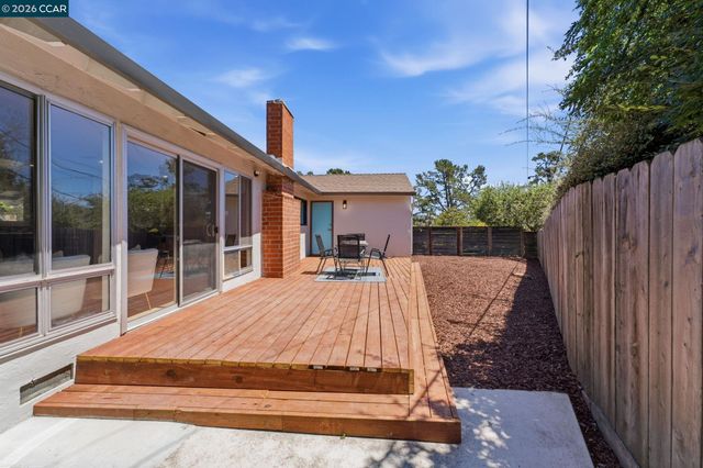 3307 Ahern Ct, Richmond, CA 94803