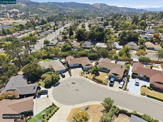 3307 Ahern Ct, Richmond, CA 94803