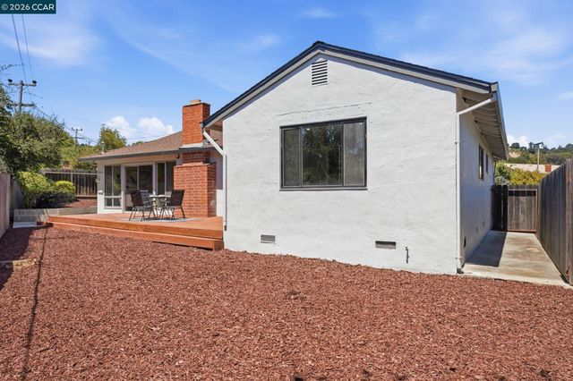 3307 Ahern Ct, Richmond, CA 94803