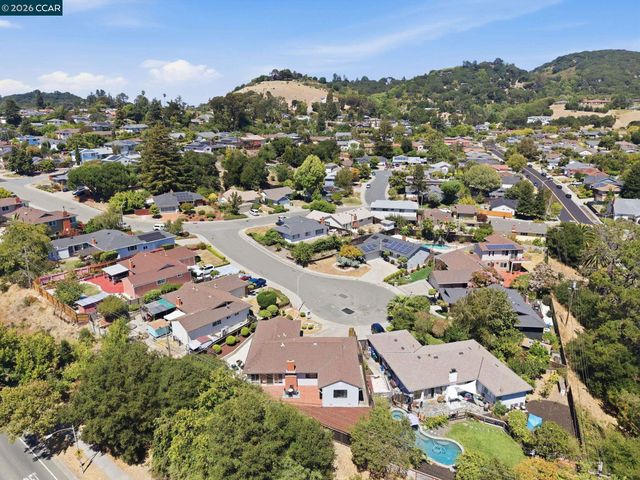 3307 Ahern Ct, Richmond, CA 94803