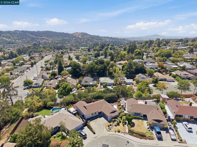 3307 Ahern Ct, Richmond, CA 94803