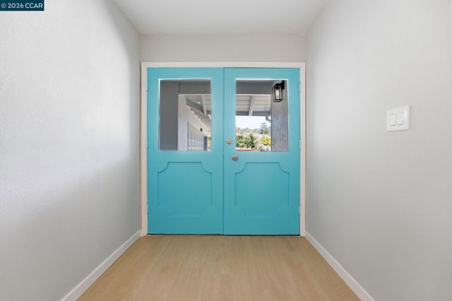 3307 Ahern Ct, Richmond, CA 94803