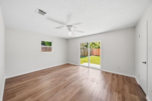 13703 Fernhill Drive, Sugar Land, TX 77498