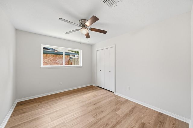 13703 Fernhill Drive, Sugar Land, TX 77498