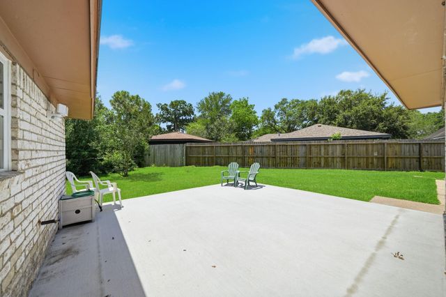 13703 Fernhill Drive, Sugar Land, TX 77498