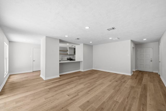 13703 Fernhill Drive, Sugar Land, TX 77498