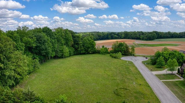 22 Port Royal Estate, Adams, TN 37010