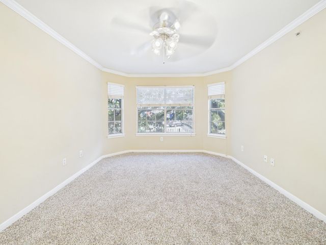 501 W 26th ST 116, Austin, TX 78705