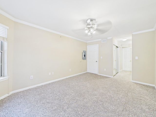 501 W 26th ST 116, Austin, TX 78705