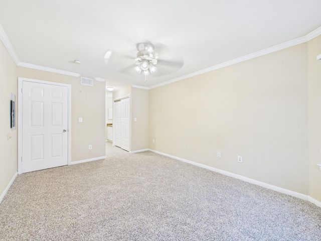 501 W 26th ST 116, Austin, TX 78705