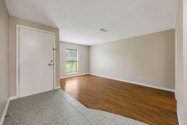 9238 Rockhurst Drive, Houston, TX 77080