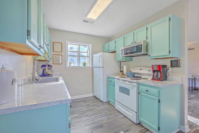 28 Fieldfare Way, Charleston, SC 29414