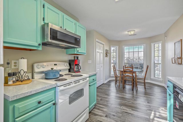 28 Fieldfare Way, Charleston, SC 29414