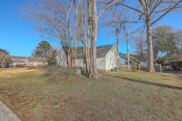 28 Fieldfare Way, Charleston, SC 29414