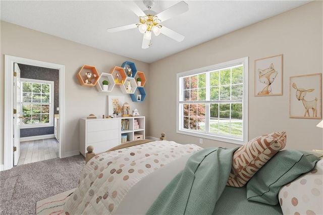 4505 Eden Terrace Drive, Kernersville, NC 27284