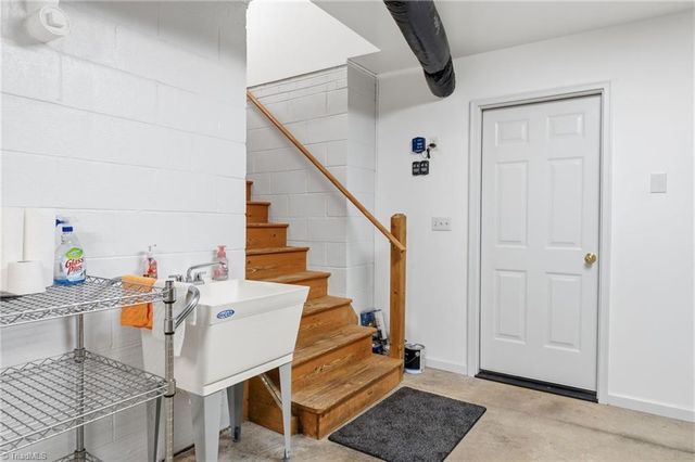 4505 Eden Terrace Drive, Kernersville, NC 27284