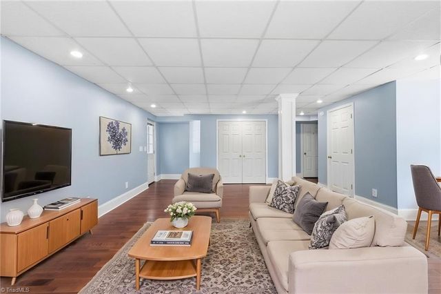 4505 Eden Terrace Drive, Kernersville, NC 27284