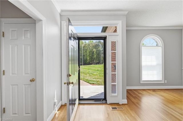 4505 Eden Terrace Drive, Kernersville, NC 27284