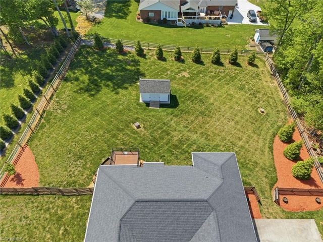 4505 Eden Terrace Drive, Kernersville, NC 27284