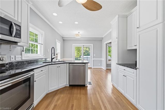 4505 Eden Terrace Drive, Kernersville, NC 27284