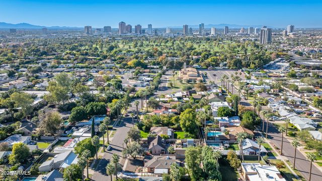 1540 E CHEERY LYNN Road, Phoenix, AZ 85014