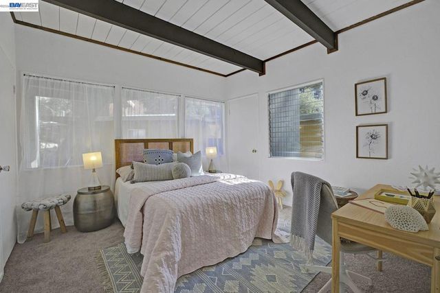 6956 6956 Sayre Drive, Oakland, CA 94611