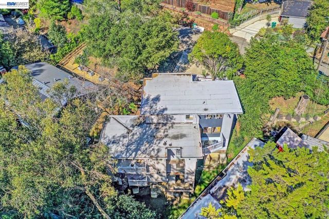 6956 6956 Sayre Drive, Oakland, CA 94611