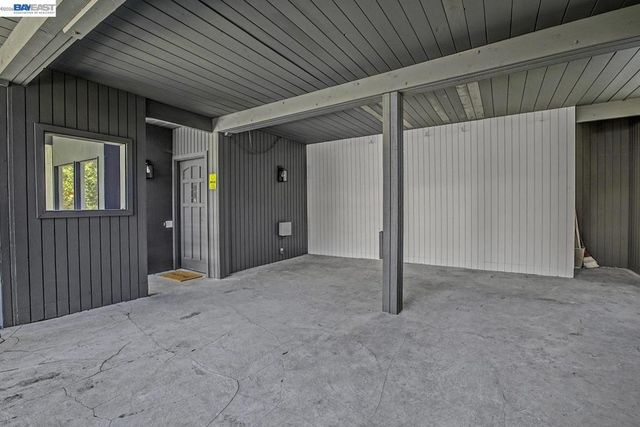 6956 6956 Sayre Drive, Oakland, CA 94611