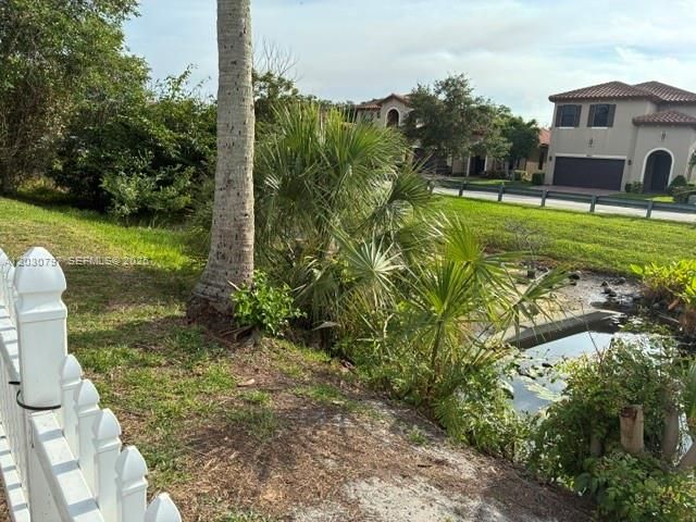 4805 NW 49th Rd, Tamarac, FL 33319
