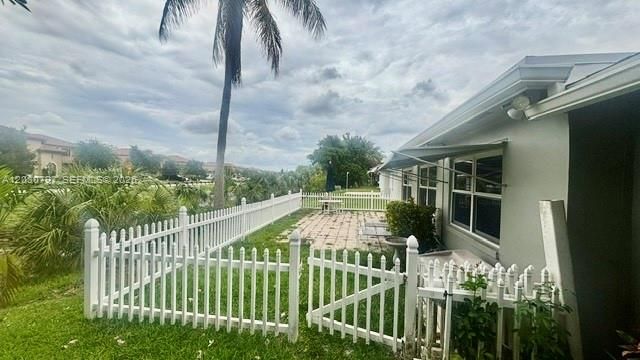 4805 NW 49th Rd, Tamarac, FL 33319