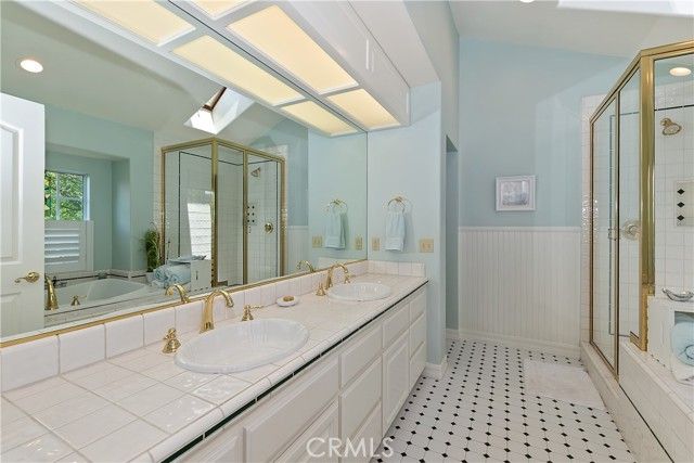 27781 St Bernard Lane, Lake Arrowhead, CA 92352