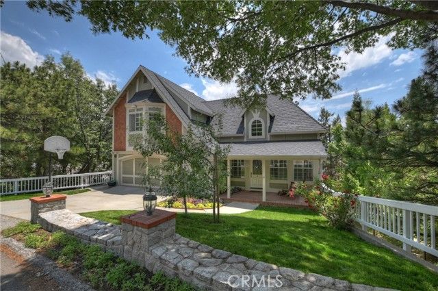 27781 St Bernard Lane, Lake Arrowhead, CA 92352