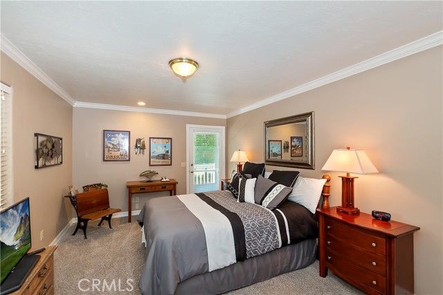 27781 St Bernard Lane, Lake Arrowhead, CA 92352